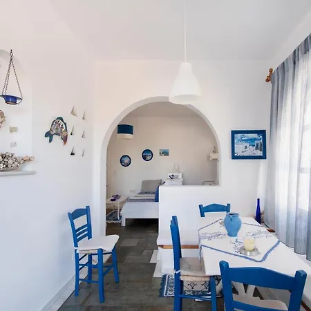 Nikoleta Kolympithres Paros * Kolympithres